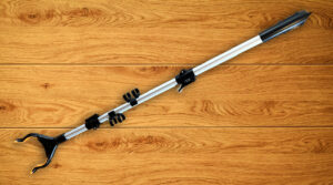 Folding Grabber Tool